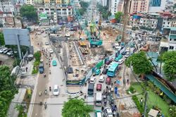 Hà Nội 'thúc' tiến độ thi công cầu vượt Nguyễn Chí Thanh trên Vành đai 1