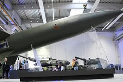 Reuters: Mỹ gần cạn kho tên lửa chính xác tầm xa sau 5 tháng chiến sự với Iran