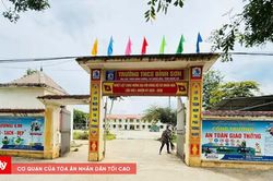 Một hiệu trưởng bị đ&igrave;nh chỉ chức vụ v&igrave; li&ecirc;n quan đường d&acirc;y c&aacute; độ b&oacute;ng đ&aacute; qua mạng