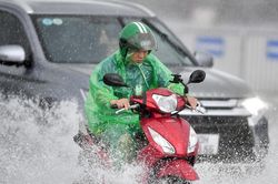 Dự báo thời tiết 4/8: Miền Bắc mưa lớn xối xả, nguy cơ xảy ra lũ quét, sạt lở
