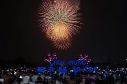 Năm 2027 c&oacute; thể nghỉ Tết 10 ng&agrave;y, Quốc kh&aacute;nh 4 ng&agrave;y?