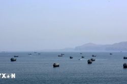 Iran-Oman đàm phán thiết lập tuyến hàng hải mới qua eo biển Hormuz