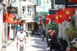Nghỉ Tết Nguyên đán 2027 sẽ kéo dài 7 hay 10 ngày?