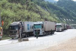 Xuất nhập khẩu qua các cửa khẩu Lạng Sơn duy trì nhịp độ cao