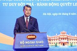 Thủ tướng: Biến sức ép bên ngoài thành dư địa phát triển mới