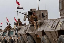 Syria triển khai qu&acirc;n tới bi&ecirc;n giới Iraq, đặt qu&acirc;n đội trong t&igrave;nh trạng b&aacute;o động cao