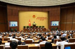 Sửa đồng bộ ba luật trong lĩnh vực ng&acirc;n h&agrave;ng: siết rửa tiền, giảm lệ thuộc t&iacute;n dụng
