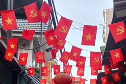 Bộ Nội vụ đề xuất hai phương &aacute;n nghỉ Tết Nguy&ecirc;n đ&aacute;n 2027, c&oacute; thể k&eacute;o d&agrave;i đến 10 ng&agrave;y