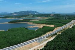 Cao tốc Khánh Hòa - Buôn Ma Thuột phấn đấu hoàn thành trong năm 2026