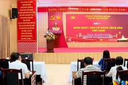 Phường An Kh&ecirc; khai giảng lớp bồi dưỡng nhận thức về Đảng cho 75 quần ch&uacute;ng ưu t&uacute;