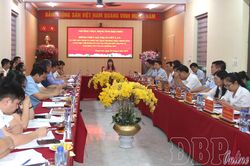 Đồng chí Cao Thị Tuyết Lan làm việc với 5 xã: Mường Nhà, Sam Mứn, Núa Ngam, Thanh An, Thanh Yên