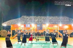 Khai thác tiềm năng, phát triển du lịch cộng đồng ở Khánh Sơn