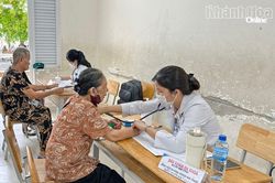 Phường Nha Trang kh&aacute;m sức khỏe định kỳ, kh&aacute;m s&agrave;ng lọc miễn ph&iacute; cho người d&acirc;n