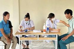 Chung tay chăm sóc, bảo vệ sức khỏe nhân dân