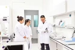 Triển khai chính sách về phát triển và sử dụng nguồn nhân lực
