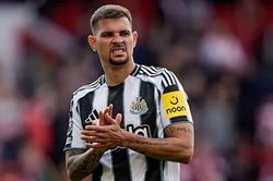 Arsenal tiến sát Bruno Guimaraes, kích hoạt kế hoạch mua thêm trung vệ và tiền đạo cánh