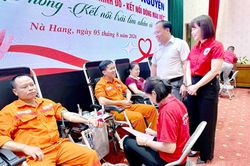 Hơn 600 tình nguyện viên tham gia Ngày hội hiến máu tại xã Nà Hang