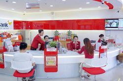 Lợi nhuận nửa đầu năm &ldquo;b&ugrave;ng nổ&rdquo;, Ng&acirc;n h&agrave;ng HDBank (HDB) dự kiến chia cổ tức 25%