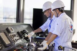 Bộ Xây dựng rút ngắn thời gian giải quyết thủ tục hành chính đăng kiểm tàu biển