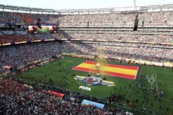 FIFA bị tố chưa trả tiền cho các thành phố đăng cai World Cup