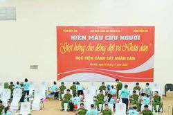 Dấu ấn 'Gần dân nhất' trong ngày hội hiến máu của Học viện CSND