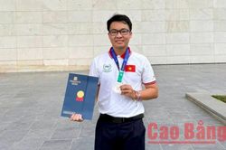 Học sinh Trường THPT Chuyên Cao Bằng giành Huy chương Bạc tại Đấu trường Toán học châu Á AIMO