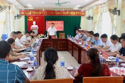 Đo&agrave;n kiểm tra số 1 của Ủy ban MTTQ tỉnh kiểm tra tại x&atilde; Thanh Long