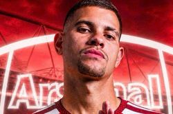Arsenal đạt thỏa thuận chiêu mộ Bruno Guimaraẽs từ Newcastle với giá 75 triệu bảng