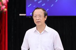 Thứ trưởng Bộ GD&ĐT: Cần ổn định tâm lý học sinh chuyên Tuyên Quang
