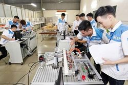 Ch&iacute;nh s&aacute;ch hỗ trợ, khuyến kh&iacute;ch doanh nghiệp tham gia hoạt động gi&aacute;o dục nghề nghiệp