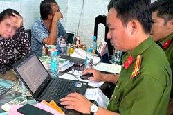 Khởi tố vụ &aacute;n sản xuất v&agrave; bu&ocirc;n b&aacute;n gạo giả ST25