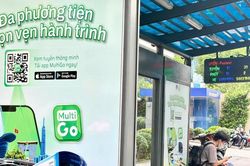 TP.HCM 'nâng tầm' giao thông công cộng, teen chọn metro, xe buýt vi vu muôn nơi