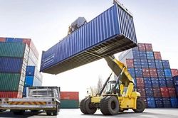 Kim ngạch xuất nhập khẩu tăng 28%, nhập siêu 20,5 tỷ USD trong 7 tháng đầu năm