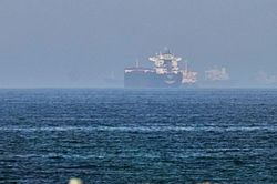 Iran và Mỹ đều phát tín hiệu tích cực 'sắp đạt được' thỏa thuận về eo biển Hormuz