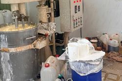 Kịp thời ngăn chặn 3,5 tấn mỹ phẩm 'kem trộn' không đủ điều kiện lưu hành