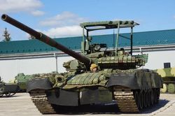 Xe tăng T-80BVM đang tiến hóa theo thực tế chiến trường Đông Âu