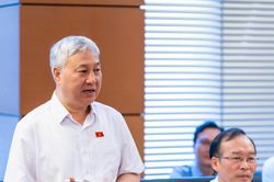 Đại biểu Quốc hội đề xuất x&acirc;y dựng nh&agrave; m&aacute;y điện mặt trời tr&ecirc;n dọc tuyến đường V&agrave;nh đai 5 - V&ugrave;ng Thủ đ&ocirc; H&agrave; Nội