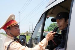 Huế: Ph&aacute;t hiện, lập bi&ecirc;n bản hơn 54.000 trường hợp vi phạm giao th&ocirc;ng