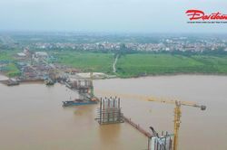 Cầu Hồng Hà vượt mốc 39% tiến độ, 30 mũi thi công chạy nước rút