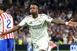 Real Madrid 'xuống nước' với Vinicius