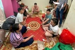 Bắt quả tang 6 đối tượng đánh bạc dưới hình thức chơi liêng