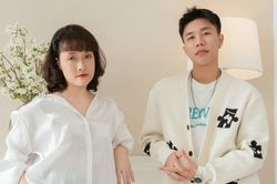 Con trai Vân Dung: 'Tôi giao thu nhập cho mẹ quản lý'