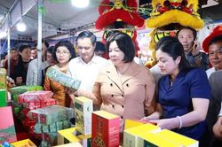 Th&aacute;i Nguy&ecirc;n quảng b&aacute; du lịch văn h&oacute;a qua phi&ecirc;n chợ OCOP v&agrave; ẩm thực