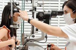 Tỷ lệ tật khúc xạ ở trẻ gia tăng: Khuyến nghị của chuyên gia