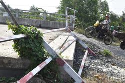 Đồng Th&aacute;p: Cầu K&ecirc;nh Năng vẫn chưa ho&agrave;n th&agrave;nh v&agrave; đưa v&agrave;o sử dụng