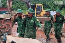 Bộ đội Bi&ecirc;n ph&ograve;ng tỉnh Điện Bi&ecirc;n hỗ trợ x&acirc;y dựng, ho&agrave;n thiện c&aacute;c trường nội tr&uacute; li&ecirc;n cấp
