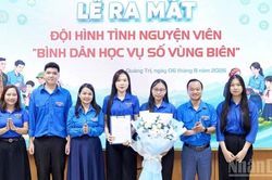 Tuổi trẻ Quảng Trị ra mắt đội h&igrave;nh t&igrave;nh nguyện vi&ecirc;n 'B&igrave;nh d&acirc;n học vụ số v&ugrave;ng bi&ecirc;n'