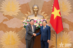 Chủ tịch Quốc hội Trần Thanh Mẫn tiếp Đại sứ Malaysia tới chào từ biệt
