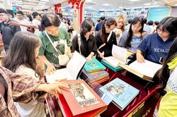 Sách giới hạn không còn 'giới hạn'