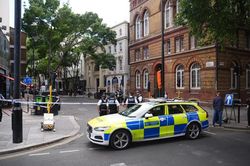 Bắt giữ nữ nghi phạm đâm 4 người ở thủ đô London